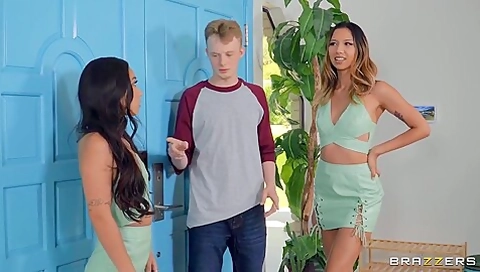 Kimmy Kimm And Kimora Quin Hot Video